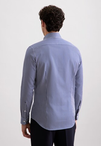Coupe slim Chemise business 'Schwarze Rose' SEIDENSTICKER en bleu
