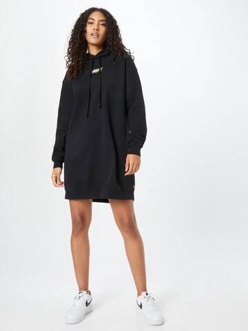 LEVI'S ® Kjole 'Hoodie Sweatshirt Dress' i sort