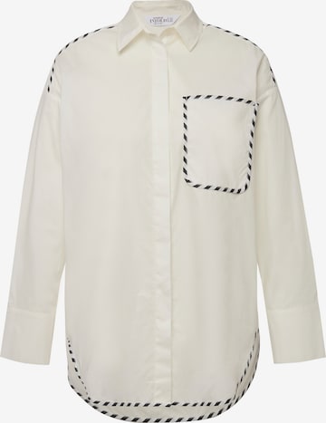 Studio Untold Blouse in White: front