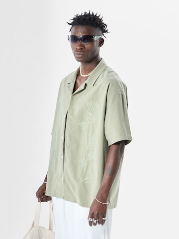 VAMOS CLO Comfort fit Button Up Shirt in Green
