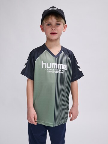 Hummel Shirt in Groen: voorkant