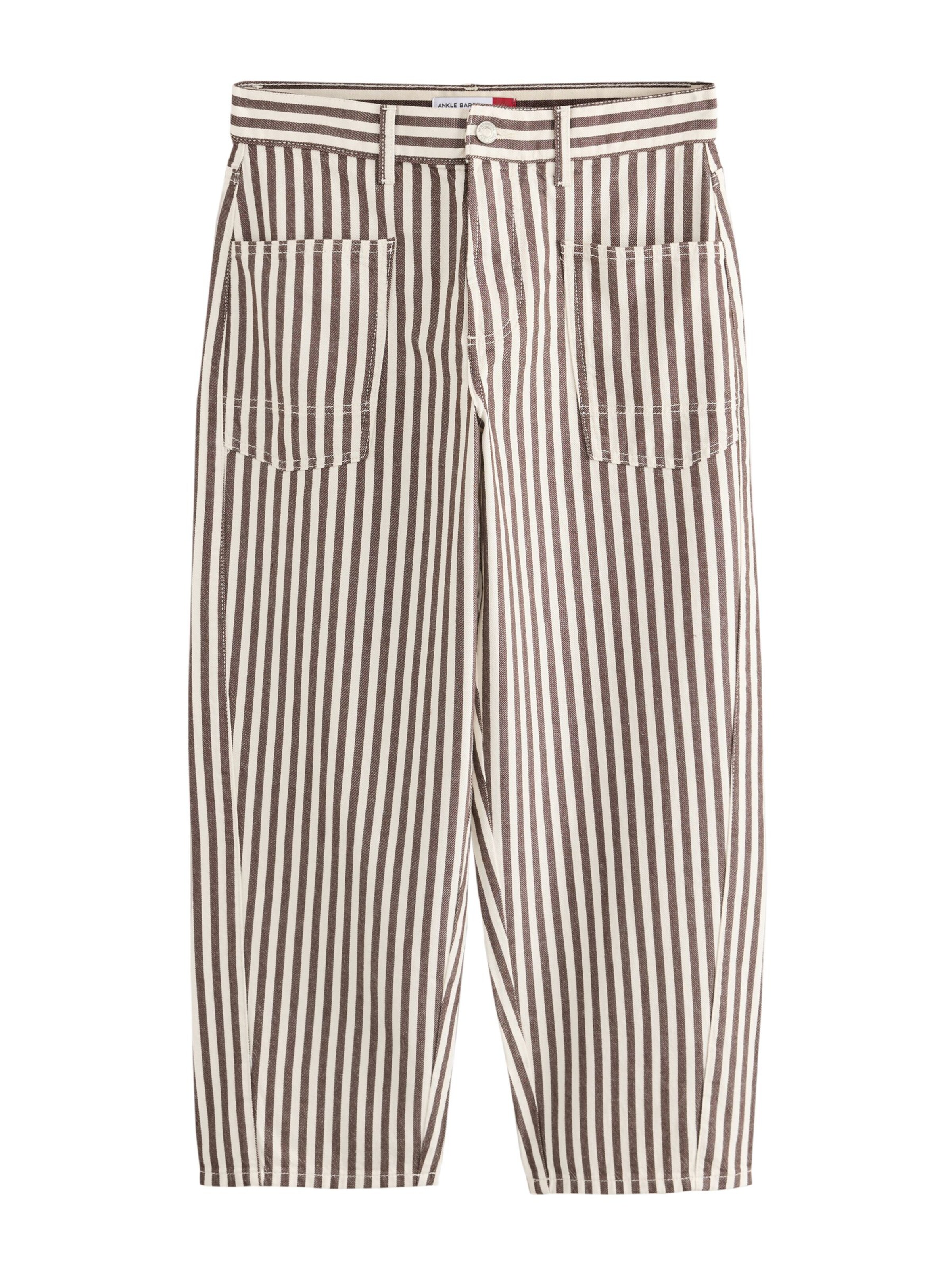 Next Jeans i brun: forside