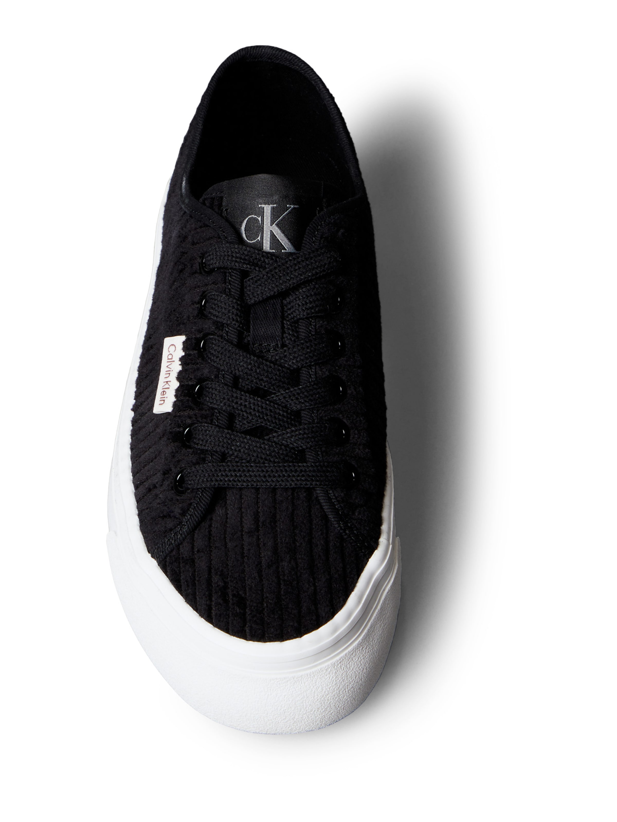 Calvin Klein Madalad ketsid, värv must
