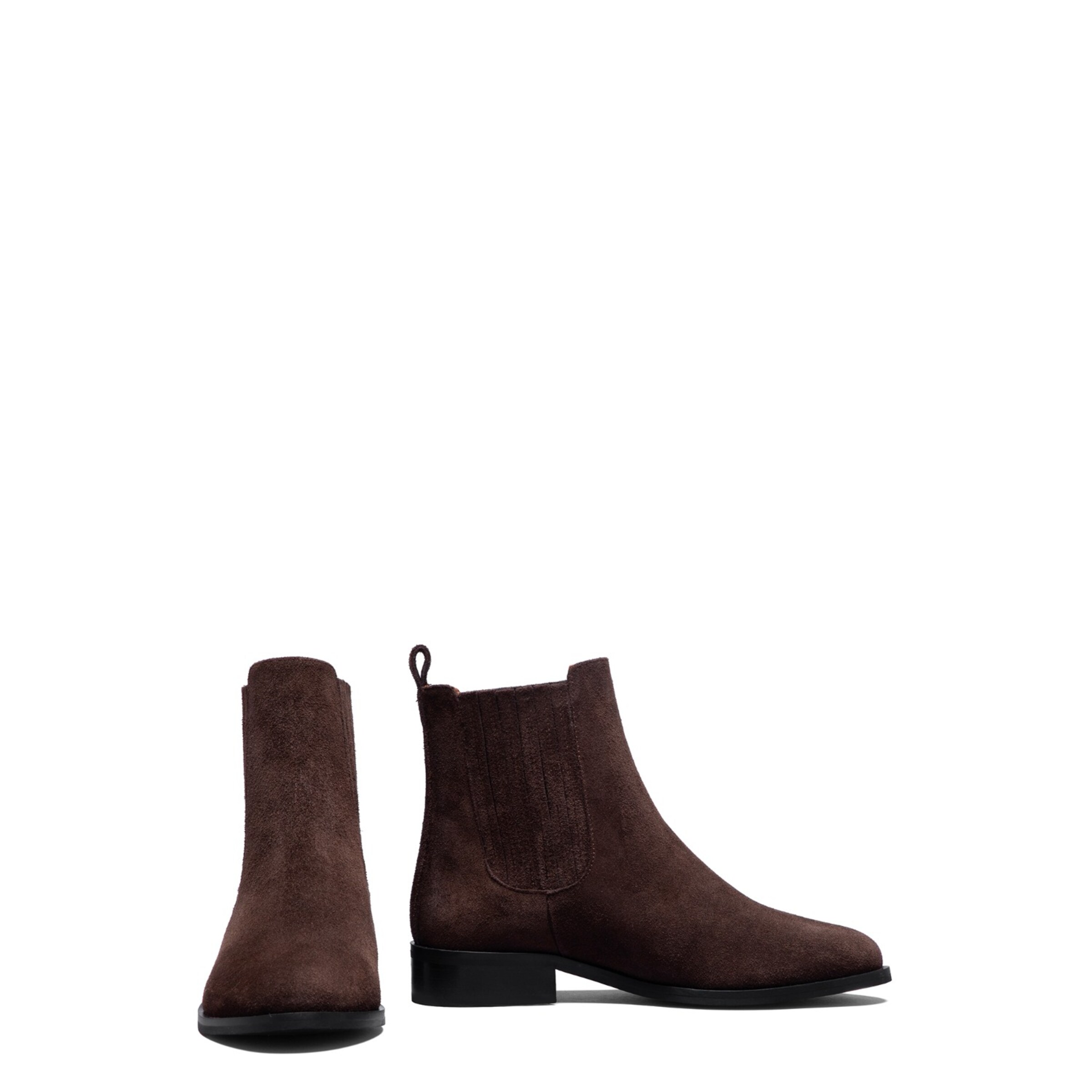 Isabel Bernard Chelsea boots in Bruin