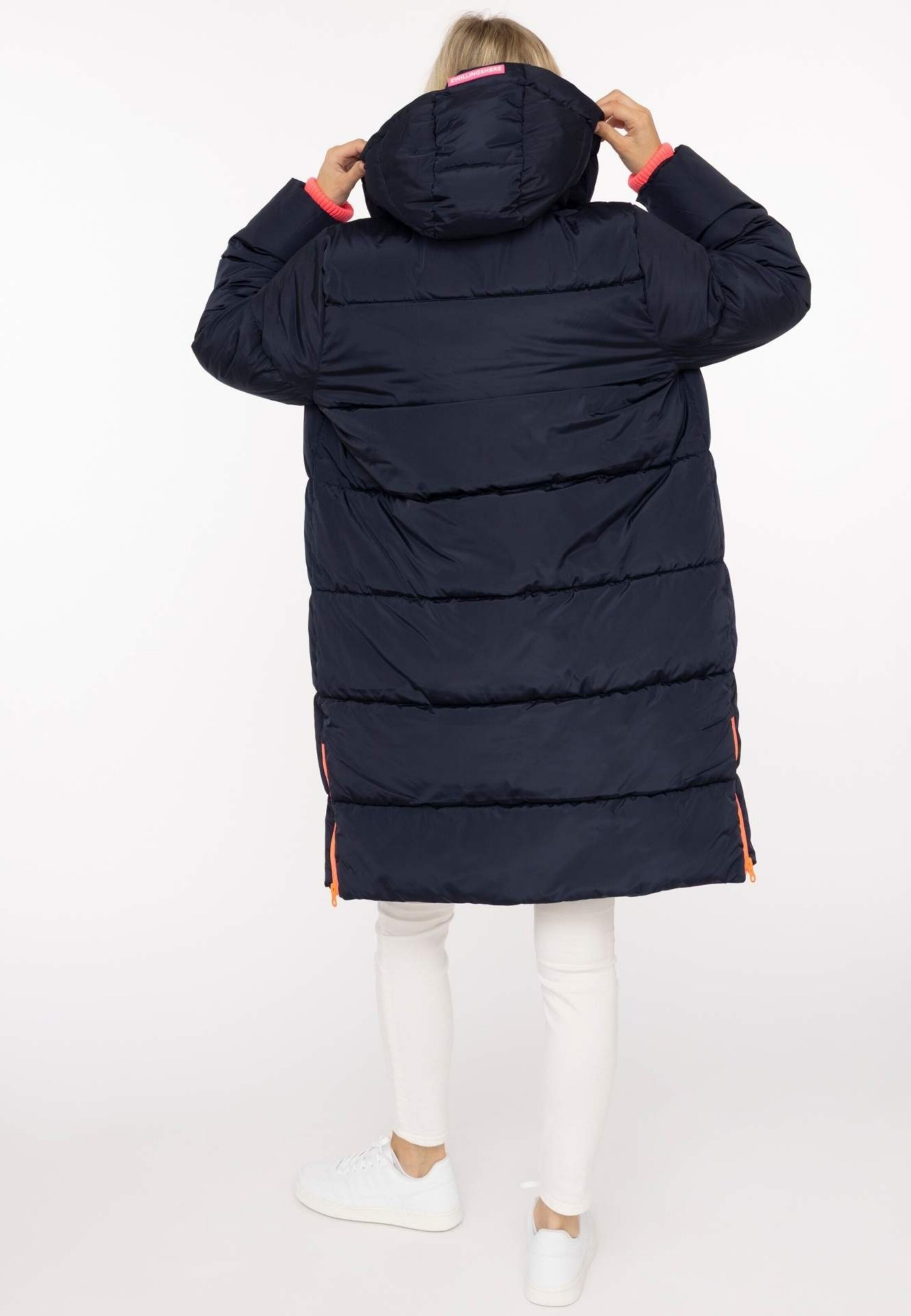 Zwillingsherz Winter coat in Blue: back