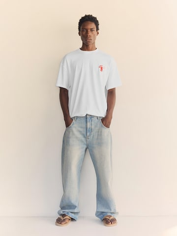 Pull&Bear Majica 'YEHA WORKER MAYO 26' | bela barva