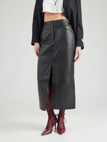 ROUGE EDIT Krilo 'ROUCAMDEN' | črna barva: sprednja stran