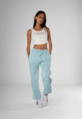 Felicious Loose fit Trousers in Blue