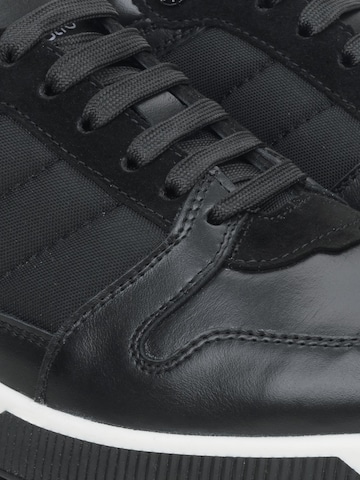 Sneaker bassa '09-4604' di Estro in nero