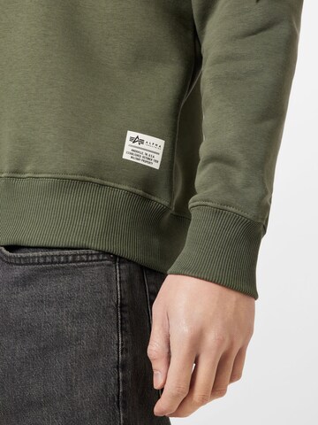 ALPHA INDUSTRIES Sweatshirt 'Dragon' i grøn