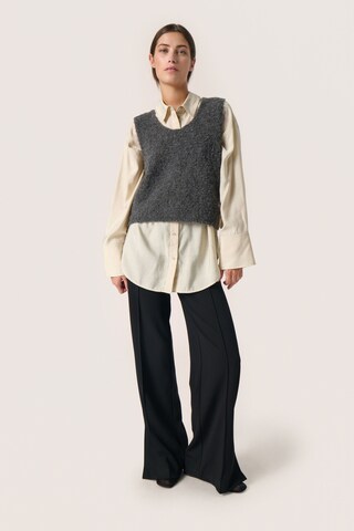Pullover 'Venessa' di SOAKED IN LUXURY in grigio