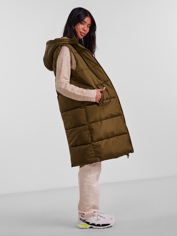 Gilet 'Bee' di PIECES in verde