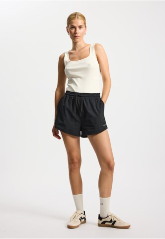 rethinkit studios Regular Shorts 'Petra' in Schwarz