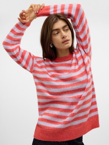 VERO MODA Sweter 'VMMARCIA' w kolorze czerwony