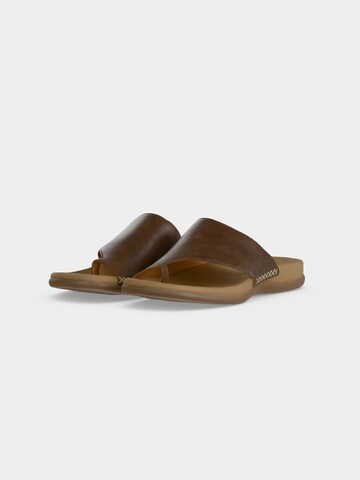 GABOR T-Bar Sandals in Brown