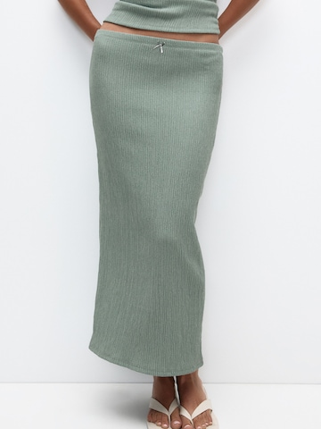 Pull&Bear Szoknyák - zöld: elől