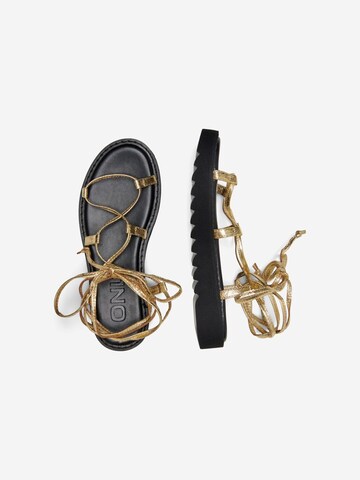 ONLY Sandalen met riem in Goud