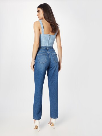 GUESS Tapered Jeans in Blau