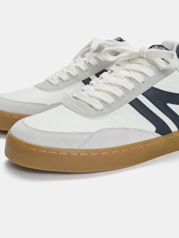 Pull&Bear Sneaker in Weiß