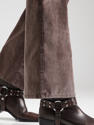 GAP Буткат Штаны в Коричневый