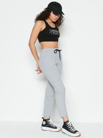 C&City Tapered Hose in Grau: Vorderseite