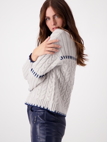 Pullover di monari in grigio