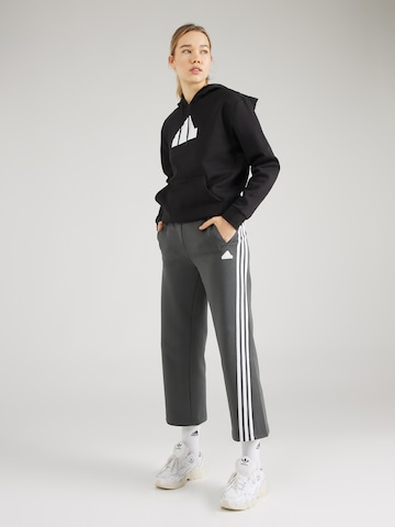 ADIDAS SPORTSWEARLoosefit Sportske hlače 'Future Icons' - siva boja