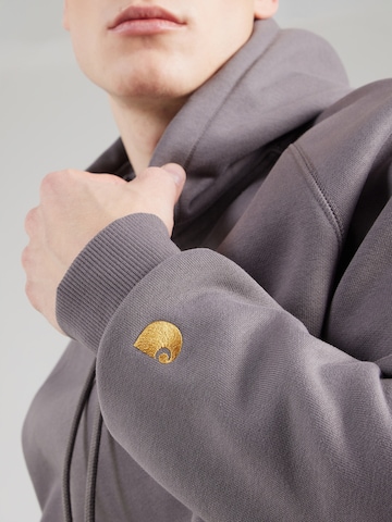 Sweat-shirt 'Chase' Carhartt WIP en gris