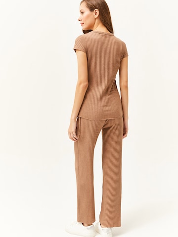 olalook Kostume i brun