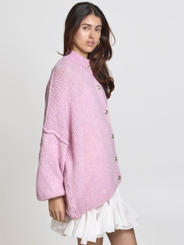 Lilavie Strickjacke ' Lolaa Oversize One Size ' in Pink