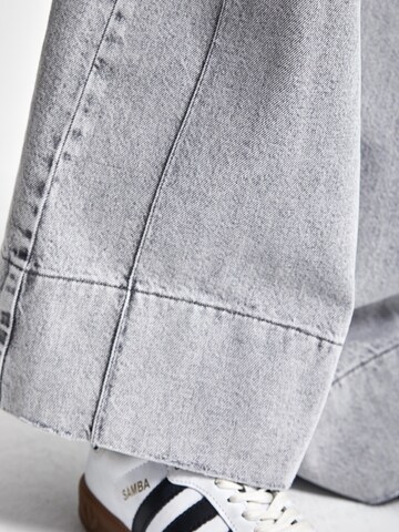 IT'S BASIC Wide leg Jeans in Grijs