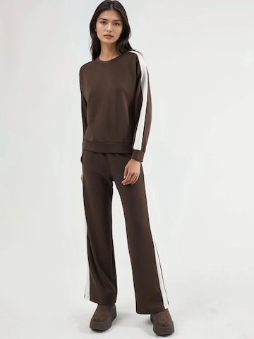 Hiccup - Fato de jogging em castanho