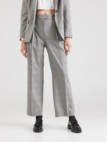 Loosefit Pantalon à plis TOMMY HILFIGER en gris : devant