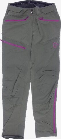 Norrøna Pants in M in Green: front