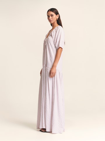 St MRLO Φόρεμα 'Florence' σε ροζ