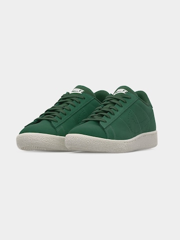 Baskets basses 'CLASSIC' Nike Sportswear en vert