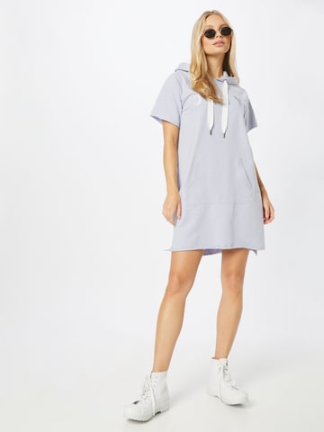 DKNY Performance Šaty – fialová