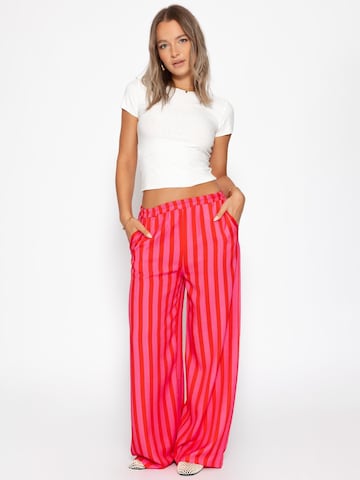 SASSYCLASSY Regular Pants in Pink: front