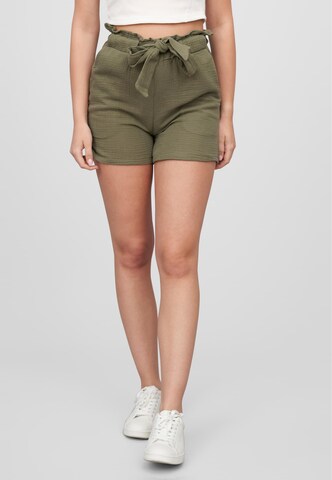 Cloud5ive Regular Pants in Green: front