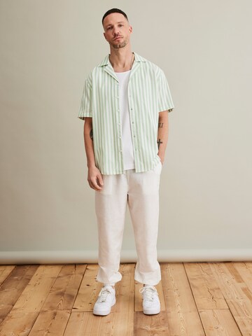 DAN FOX APPAREL Regular fit Button Up Shirt 'William' in Green