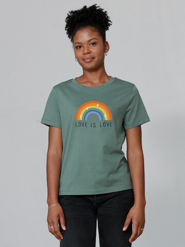 Maglietta 'Love is Love' di Watapparel in verde: frontale