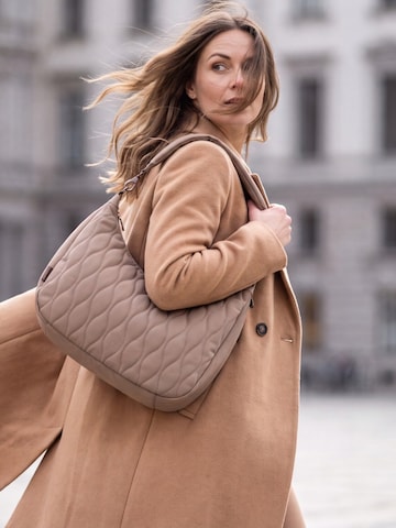 ZWEI Schultertasche 'FUNDA FUN140'‌‌‌‌‌‌‌‌‌‌ in Braun