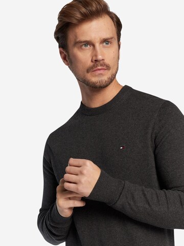 TOMMY HILFIGER Tricot 'PIMA ORG CTN CASHMERE MW0MW28046' in Grijs