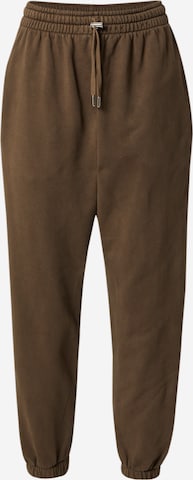 A LOT LESS Tapered Pants 'Ida' in Brown: front