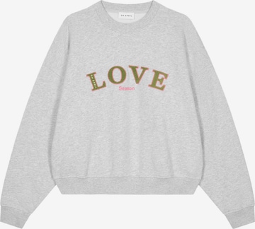 OH APRIL Sweatshirt 'Love' in Grau: Vorderseite