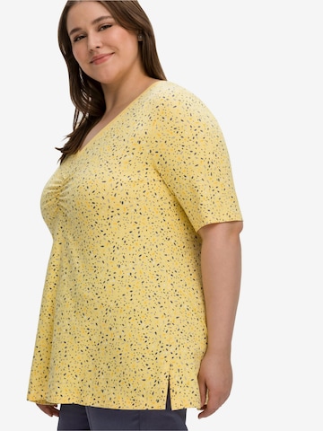 SHEEGO Shirt in Yellow