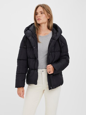 VERO MODA Winter jacket 'Gemma Holly' in Black: front