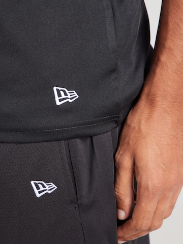 NEW ERA Särk 'NBA ESSENTIALS CHIBUL', värv must