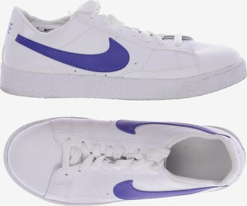 NIKE Sneakers & Trainers in 37,5 in White: front