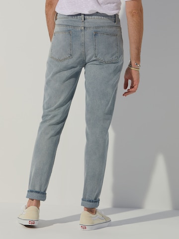 ABOUT YOU x Alvaro Soler Regular Jeans 'Enrico' in Blue